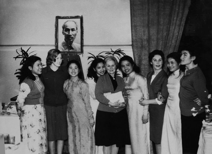 Вьетнамские студенты института физкультуры (ГЦОЛИФК). Выпускной вечер 1964 год